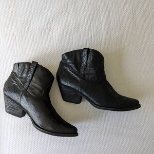 *SOLD* REBA Brazen Womens black sparkly leather western ankle boots size 7.5